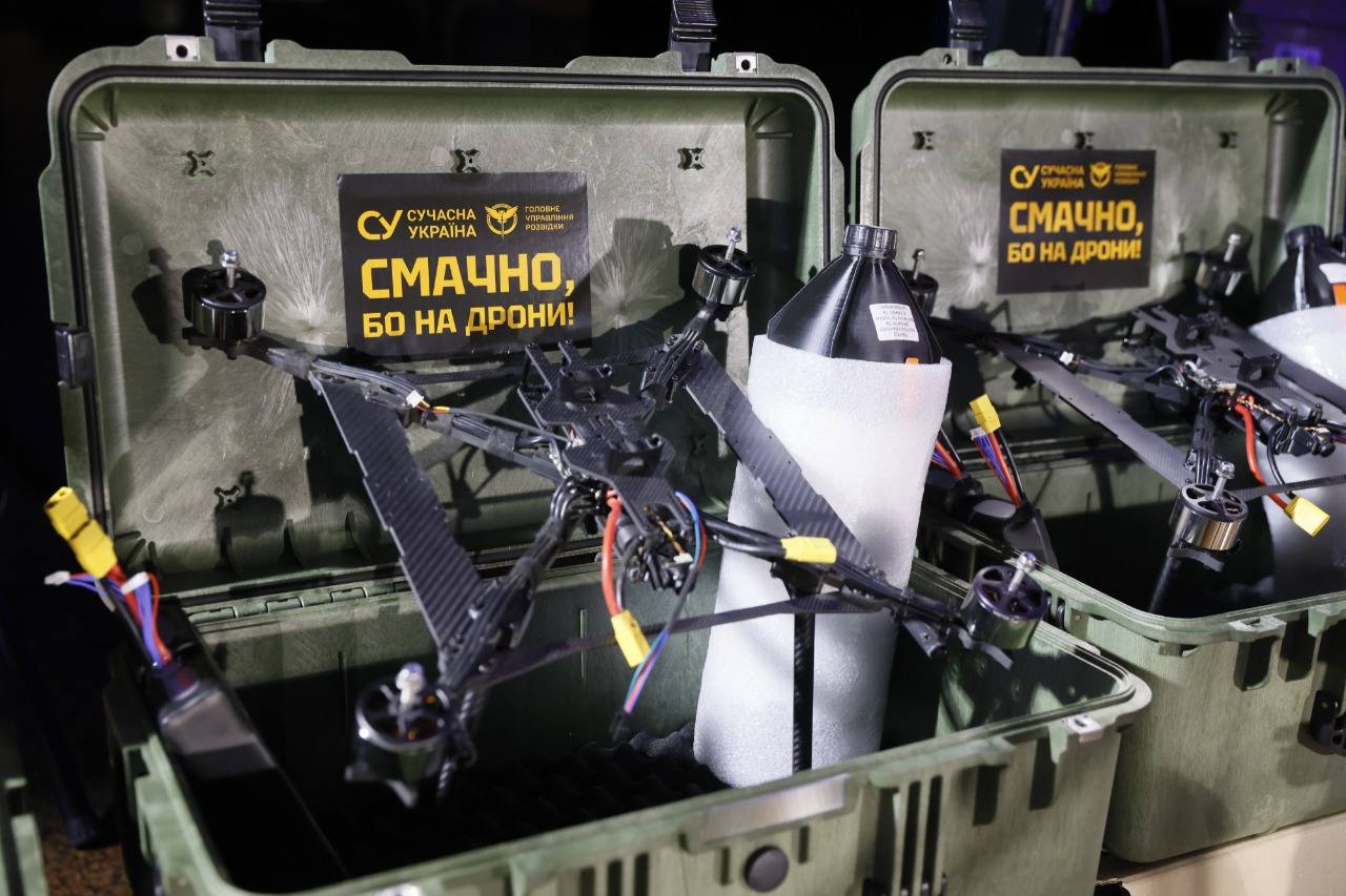 50 бойових SECRET BOXів для ГУР: перша партія дронів, зібраних волонтерами та рестораторами, посилять розвідників на Покровському напрямку