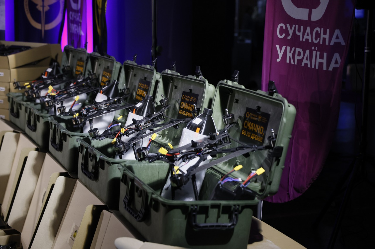 50 бойових SECRET BOXів для ГУР: перша партія дронів, зібраних волонтерами та рестораторами, посилять розвідників на Покровському напрямку