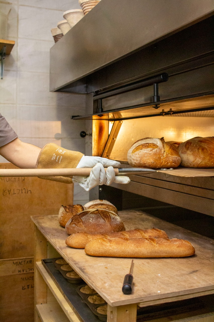 Видавництво Creative Publishing випускає книгу "Baking Bread" — масштабне дослідження крафтового хлібопечення в Україні