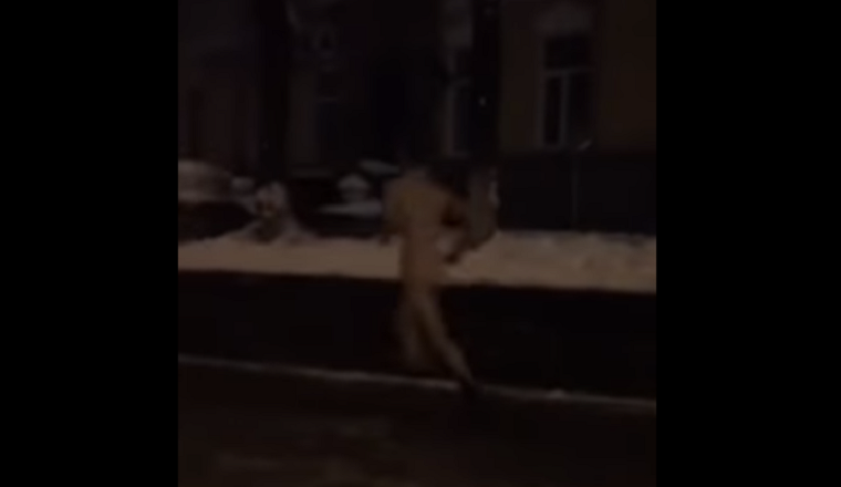 Мужчины в столице опять устроили голый забег (видео)
