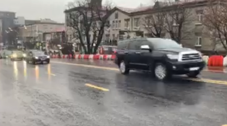 На Шулявском мосту открыли движение транспорта (видео)