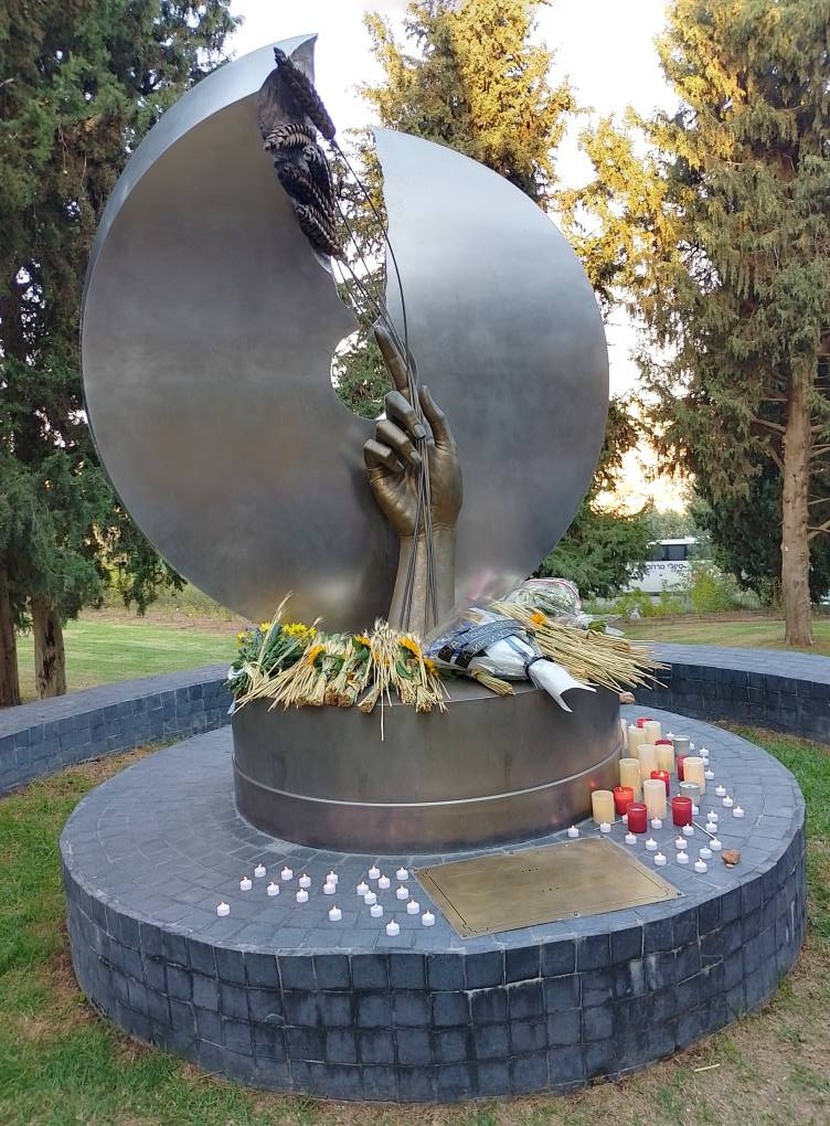 В Ізраїлі відкрили перший пам’ятник жертвам Голодомору 1932-1933 років: як він виглядає