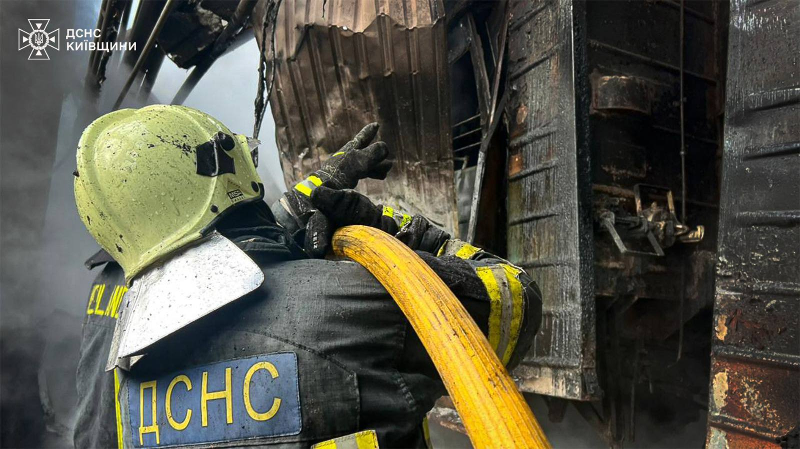 Як виглядає вокзал у Фастові на Київщині, який вночі 6 грудня 2025 року атакували росіяни: фото, відео