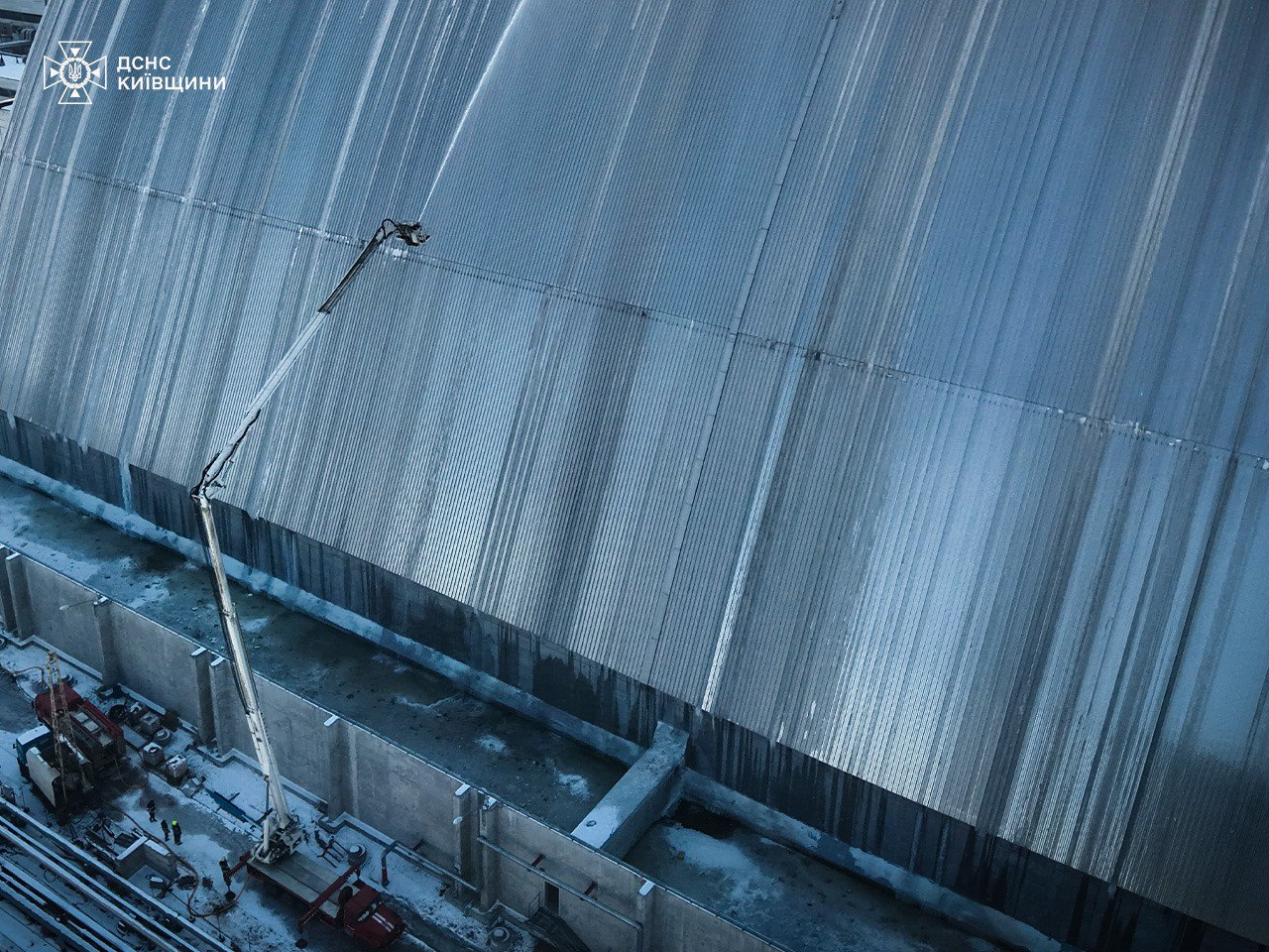 Захисна арка над енергоблоком ЧАЕС не може повністю стримувати радіацію — МАГАТЕ