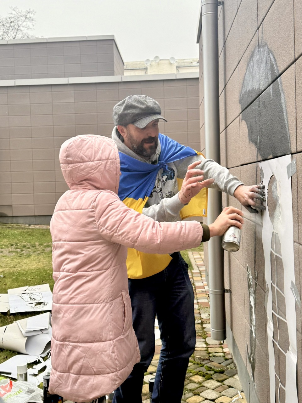 Фото: "Охматдит" В "Охматдиті" у Києві з’явився мурал, присвячений захисту дітей під час війни: фото