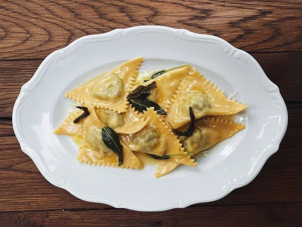 Де поїсти пасту в Києві: добірка закладів з адресами, цінами та меню