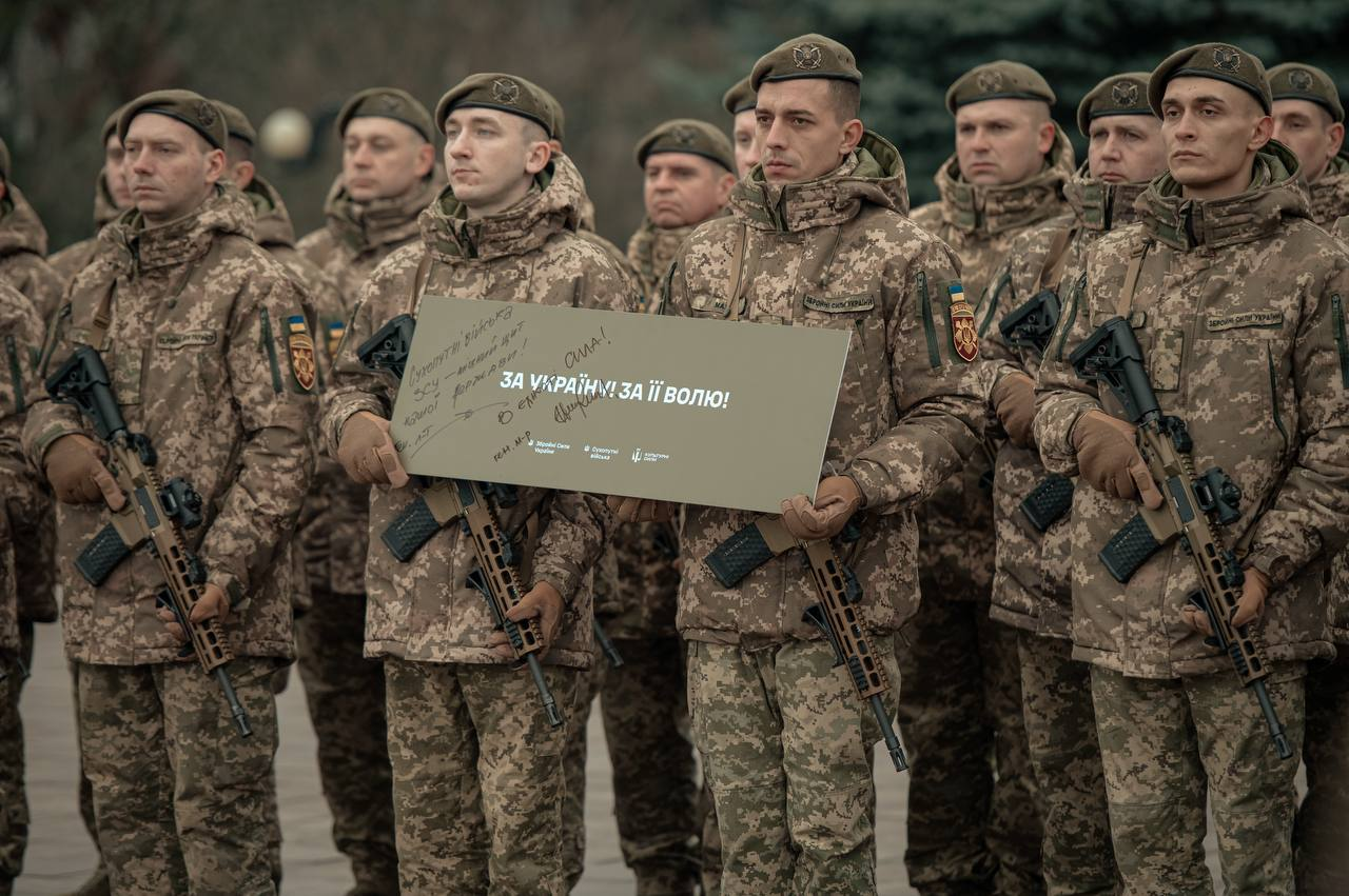 У Києві відкрили пам'ятний знак, присвячений сухопутним військам: фото