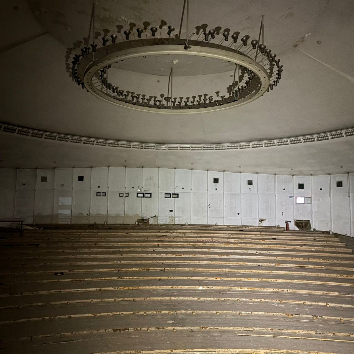 Фото: КМДА Реставрація "Літаючої тарілки" на Либідській у Києві: як зараз виглядає споруда