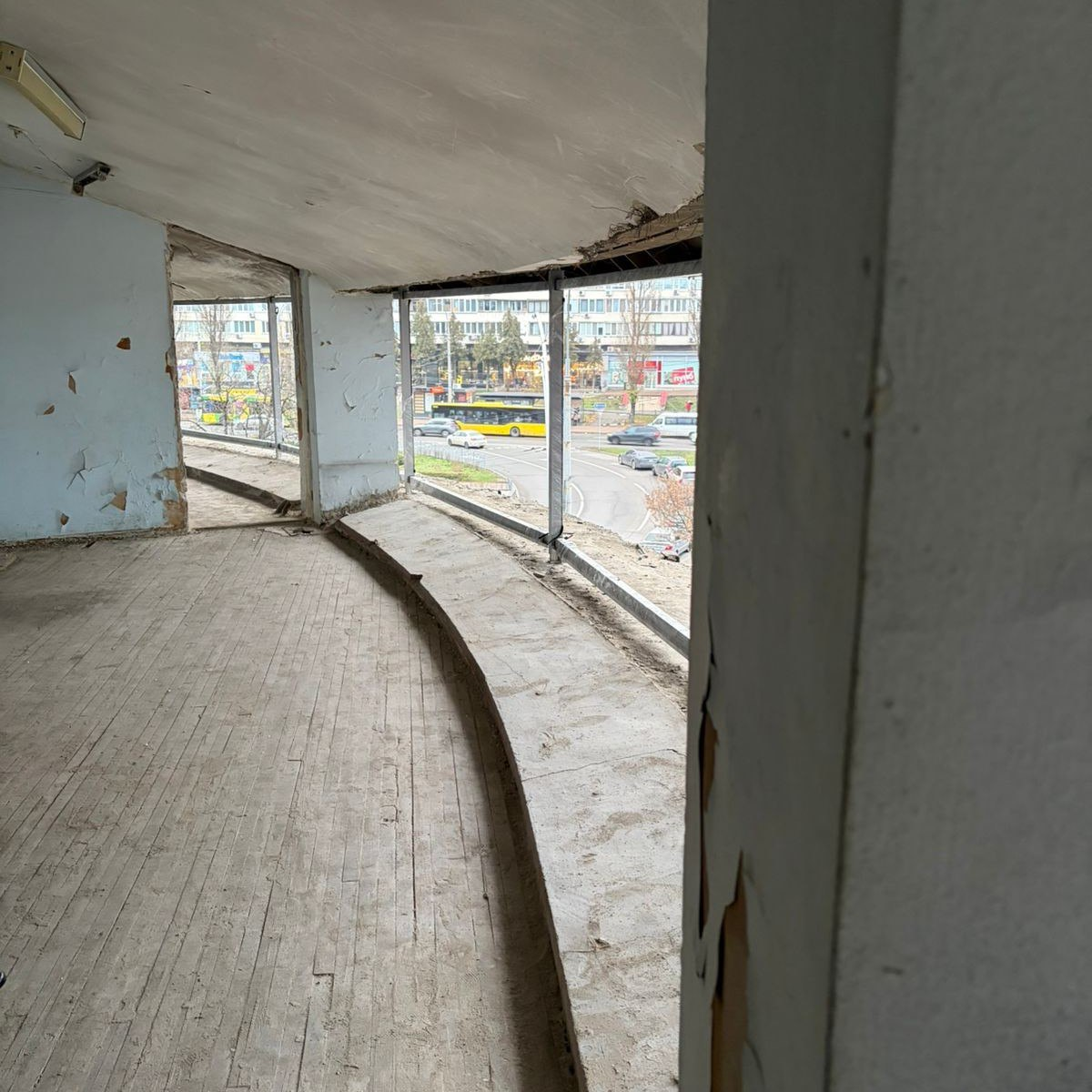 Фото: КМДА Реставрація "Літаючої тарілки" на Либідській у Києві: як зараз виглядає споруда