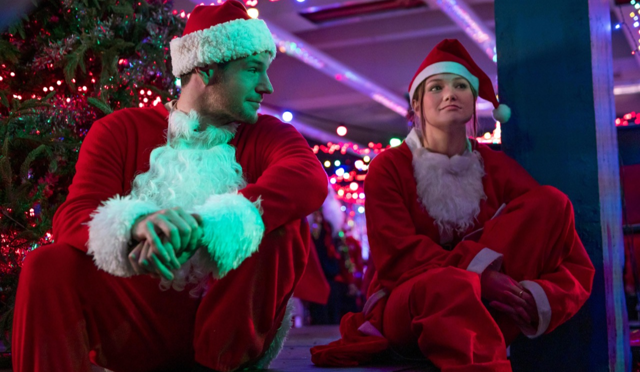 Це нові фільми та мінісеріали для перегляду на зимові свята