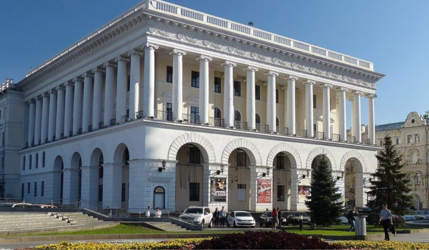 У Києві з назви Музичної академії України прибрали ім'я Чайковського: що відомо