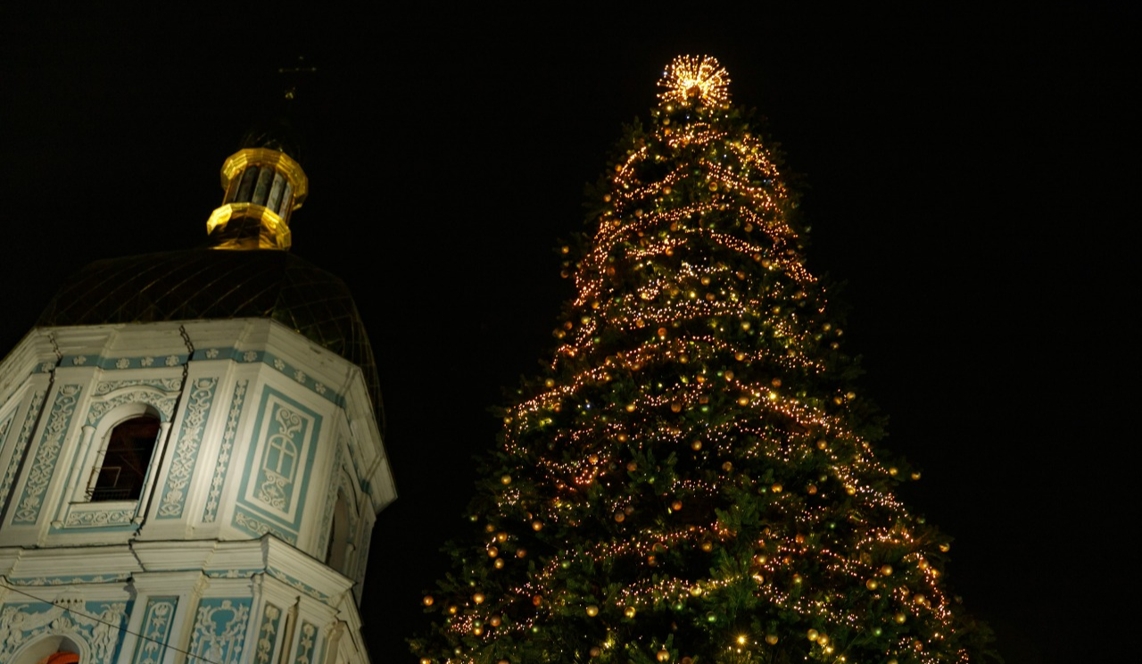 Посилені патрулі та штрафи за салюти: Нацполіція нагадала правила безпеки у новорічну ніч